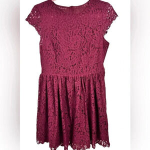 H&M jewel tone burgundy lace mini dress, S, cap sleeves flared Whimsy Garden
